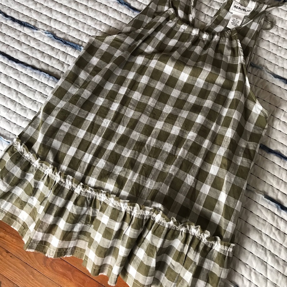 Adorable For The Republic girly tank top size S